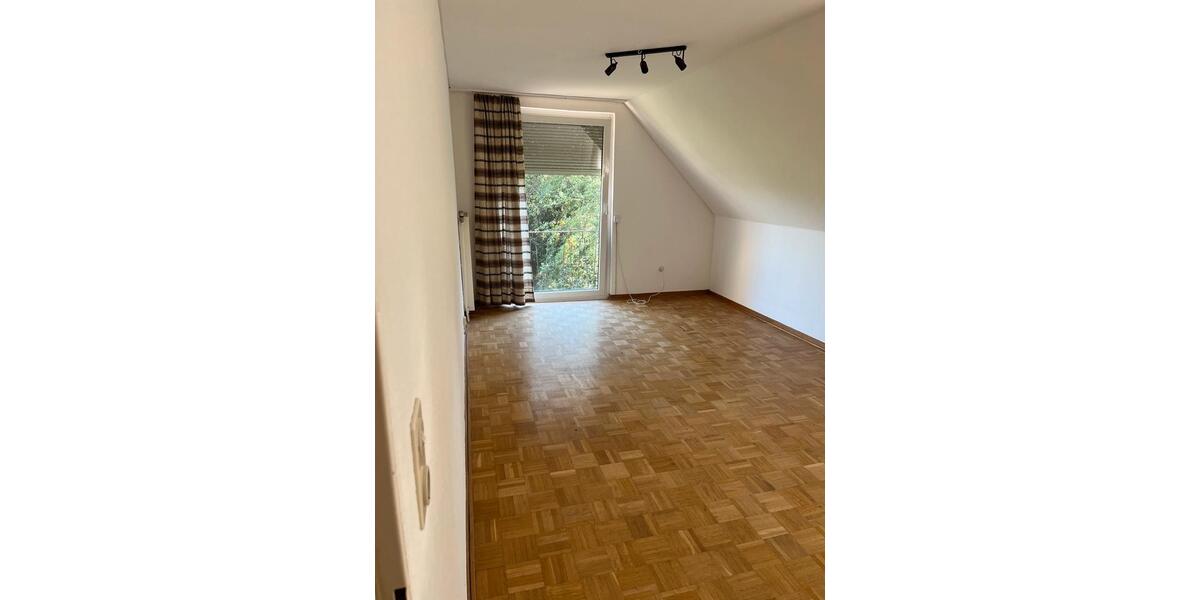 Einfamilienhaus Wolfenbüttel Ahlum - 8 Zimmer, 180 m&sup2;, 2.200&euro; | Angebot:25980738