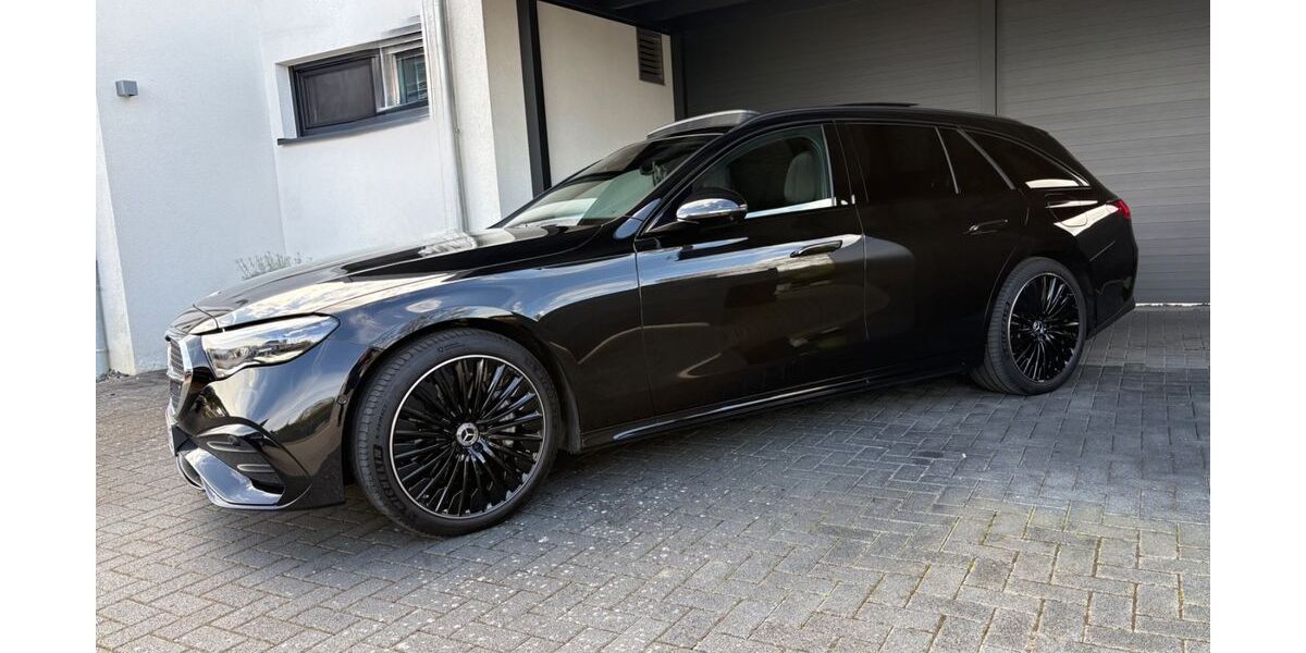 Mercedes-Benz E 300 24.900 km 66.940 &euro; Braunschweig 38102