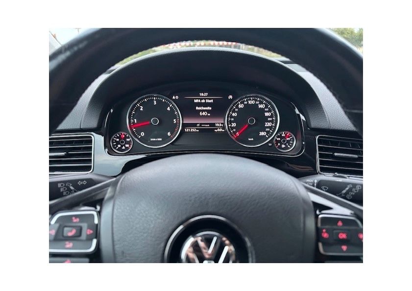 VW Touareg 124.500 km 19.500 &euro; Peine 31224