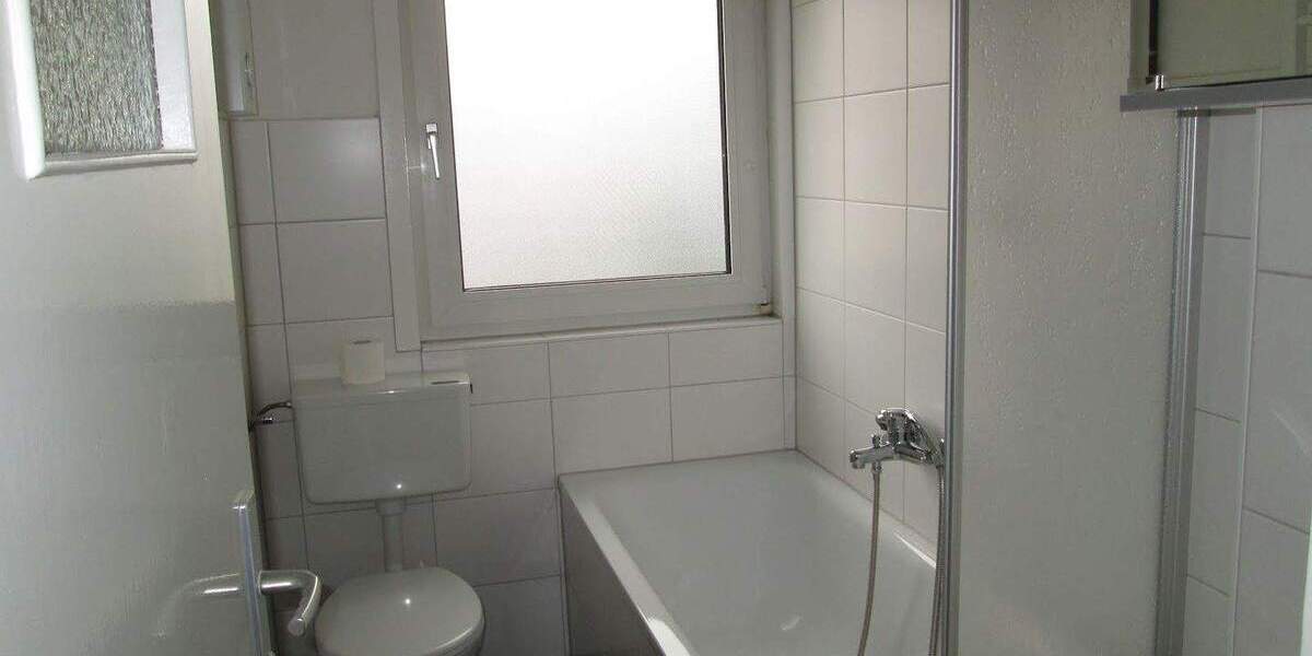 Etagenwohnung Salzgitter Lebenstedt - 3 Zimmer, 47 m&sup2;, 289&euro; | Angebot:26142490