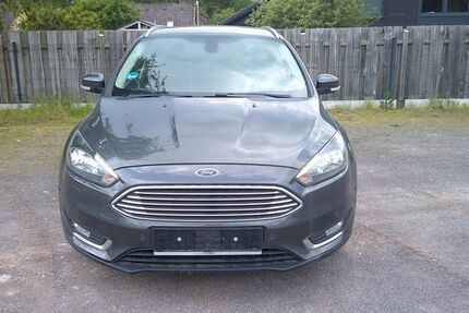 Ford Focus 203.000 km 5.500 &euro; Rötgesbüttel 38531