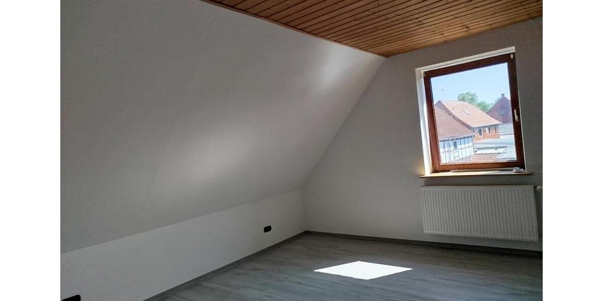 Etagenwohnung Wolfenbüttel Ahlum - 4 Zimmer, 86 m&sup2;, 580&euro; | Angebot:25636353