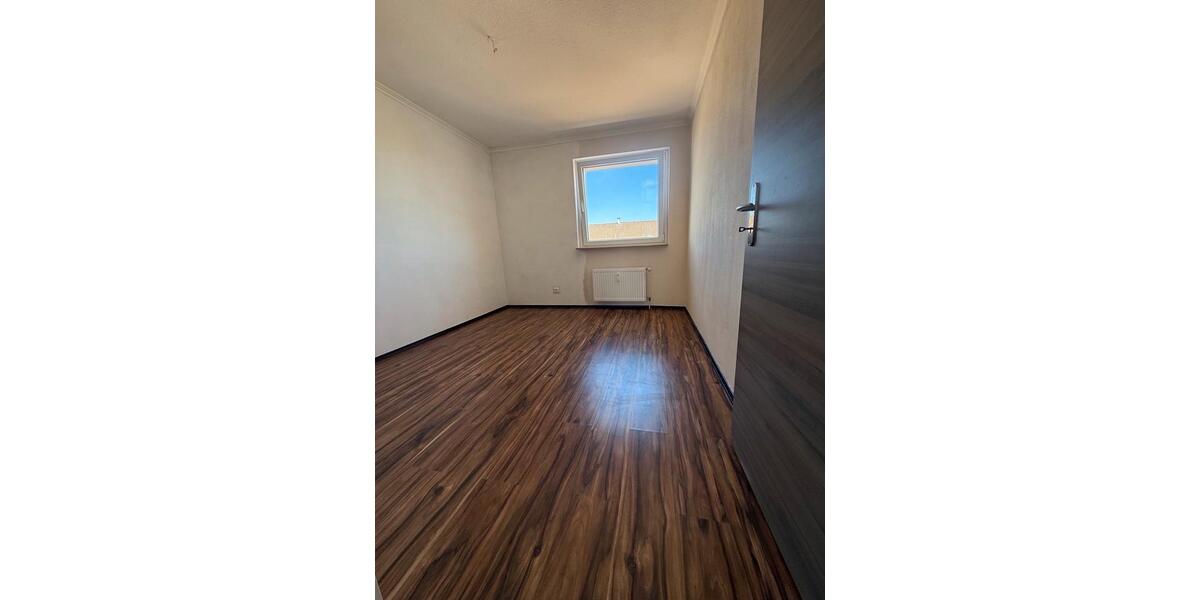 Etagenwohnung Wolfenbüttel Ahlum - 3 Zimmer, 75 m&sup2;, 600&euro; | Angebot:26614361