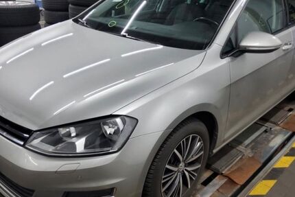 VW Golf 136.000 km 11.890 &euro; Goslar 38640