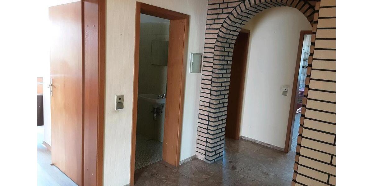 Einfamilienhaus Wendeburg - 10 Zimmer, 220 m&sup2;, 335.000&euro; | Angebot:26006110