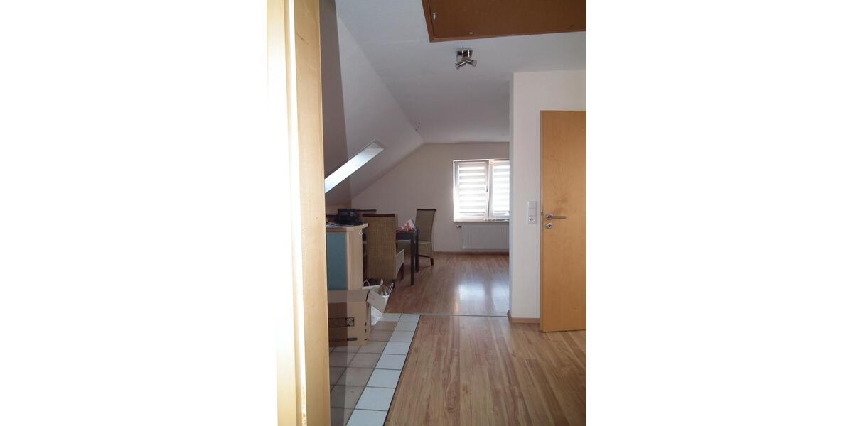 Dachgeschoßwohnung Wasbüttel - 2.5 Zimmer, 60 m&sup2;, 420&euro; | Angebot:26041123