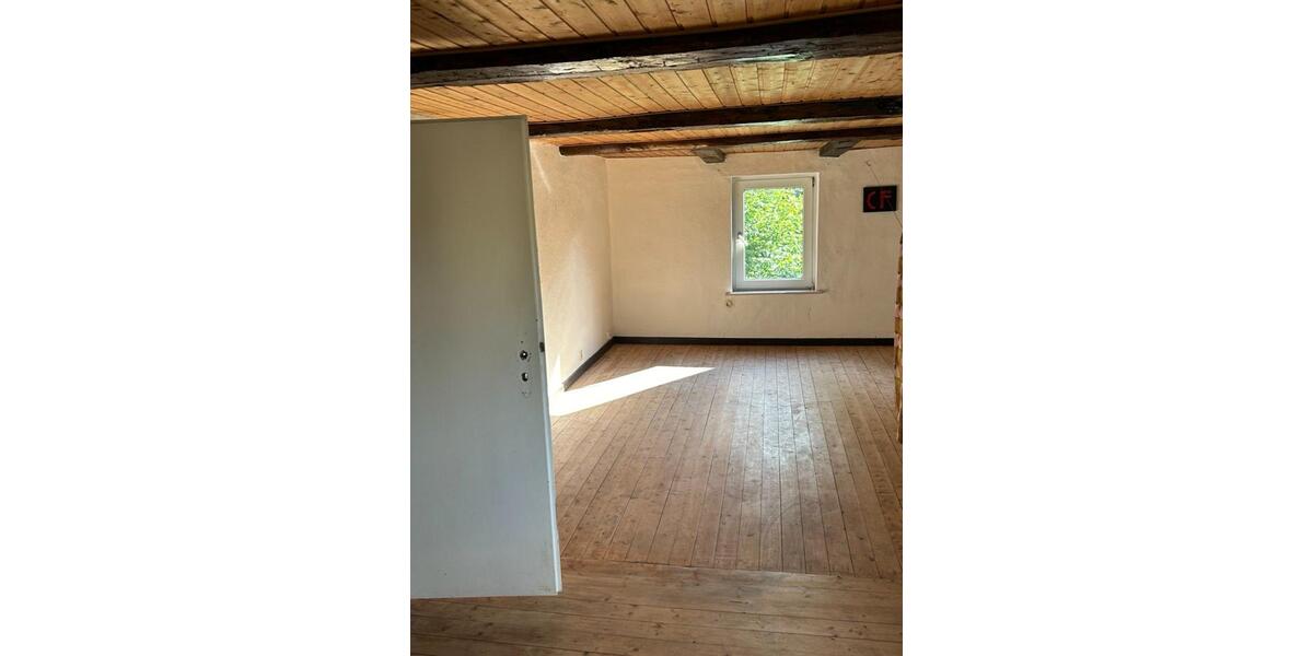 Einfamilienhaus Salzgitter Ortschaft Südost - 5 Zimmer, 187 m&sup2;, 65.000&euro; | Angebot:25841865