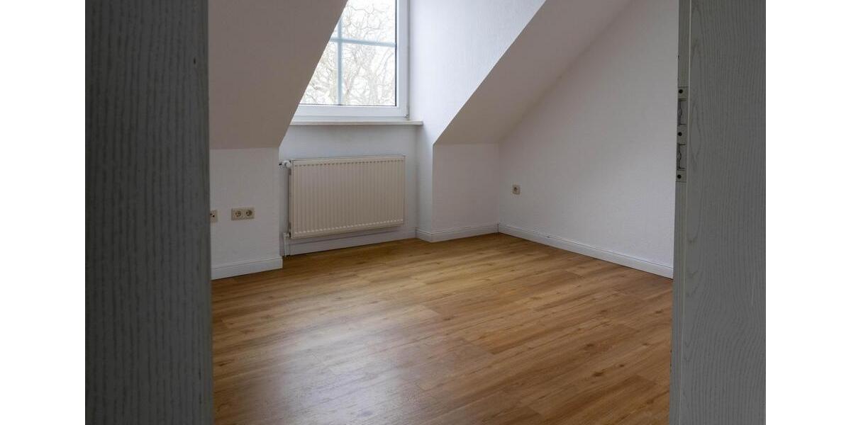 Dachgeschoßwohnung Braunschweig Wabe-Schunter-Beberbach - 4 Zimmer, 74 m&sup2;, 795&euro; | Angebot:24814248