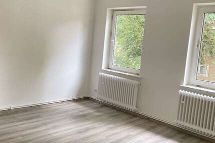 Wohnung Salzgitter Lebenstedt - 2 Zimmer, 58 m&sup2;, 347&euro; | Angebot:25473925