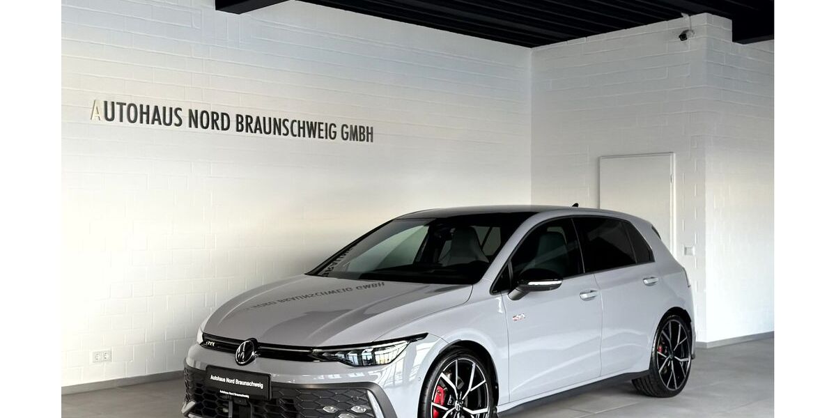 VW Golf 14.196 km 40.990 &euro; Braunschweig 38112