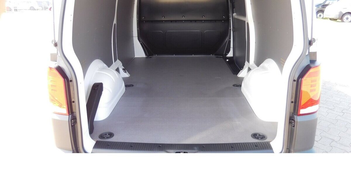 VW T6.1 Transporter 1 Abt e- Lang DSG 4-Gang Klima 13.800 km 15.990 &euro; Vordorf 38533