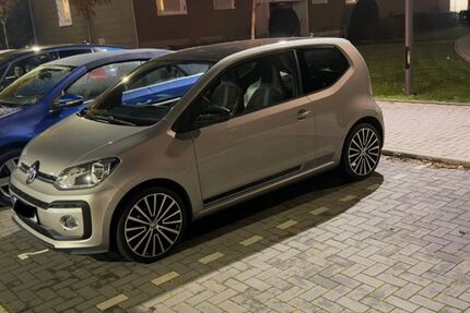 VW up! 114.000 km 8.199 &euro; Braunschweig 38120