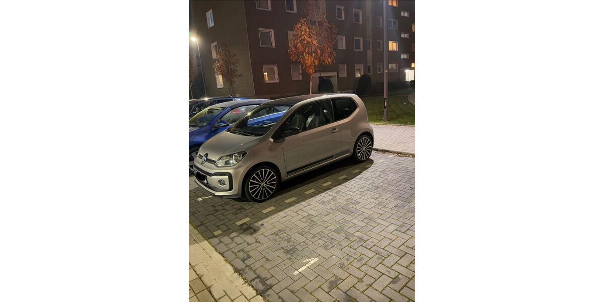 VW up! 114.000 km 8.499 &euro; Braunschweig 38120
