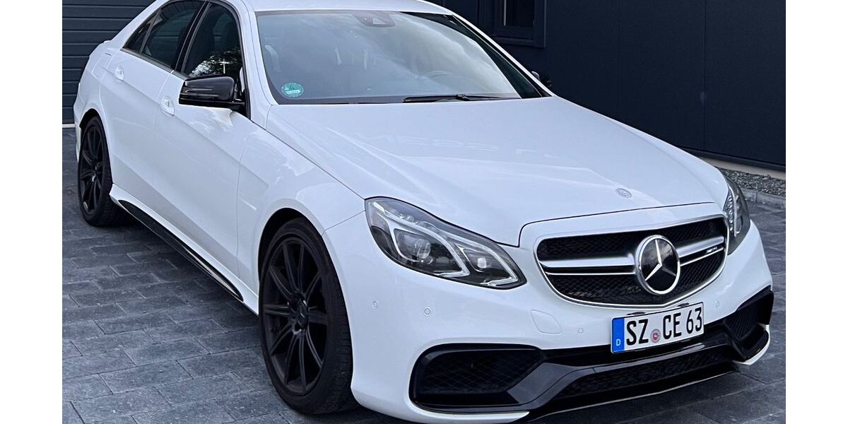 Mercedes-Benz E 63 AMG 149.999 km 35.780 &euro; Salzgitter 38229