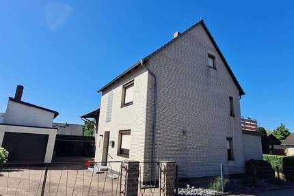 Haus Lengede - 5.5 Zimmer, 148 m&sup2;, 215.000&euro; | Angebot:26154317