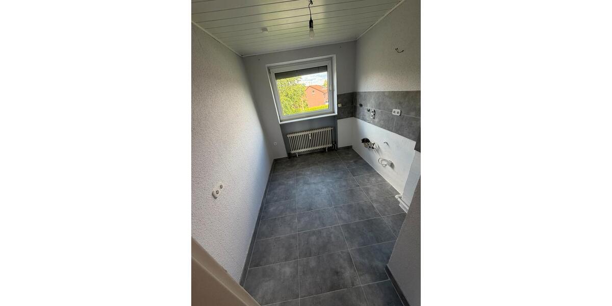 Dachgeschoßwohnung Salzgitter - 3 Zimmer, 65 m&sup2;, 115.000&euro; | Angebot:27111934