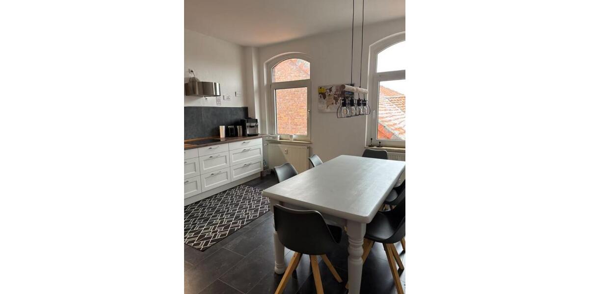 Etagenwohnung Heere - 3 Zimmer, 100 m&sup2;, 100&euro; | Angebot:25236427