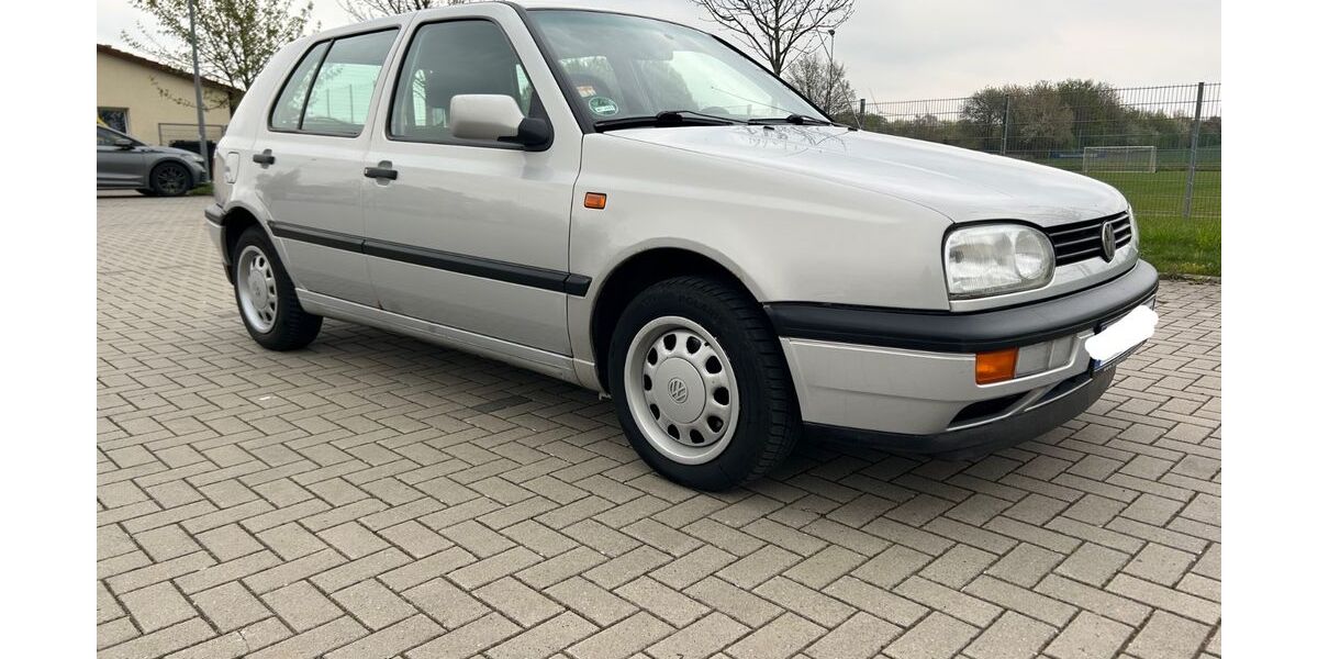 VW Golf 147.338 km 2.500 &euro; Söhlde 31185