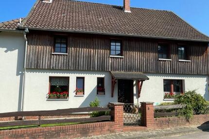 Haus Holle - 7 Zimmer, 180 m&sup2;, 230.000&euro; | Angebot:25614427