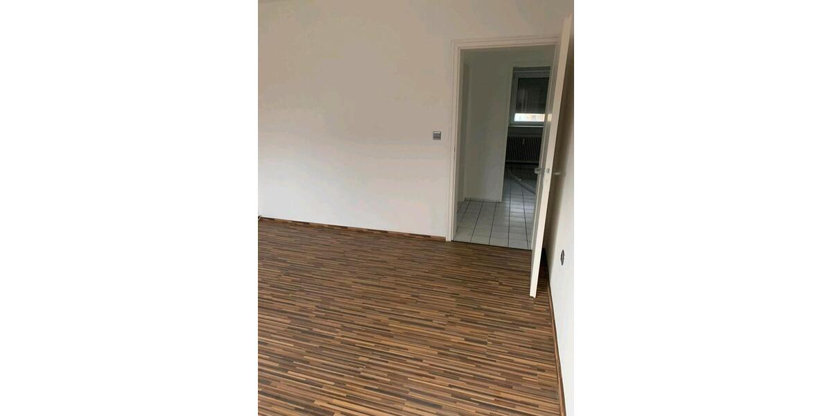 Etagenwohnung Salzgitter - 3 Zimmer, 63 m&sup2;, 750&euro; | Angebot:25409442