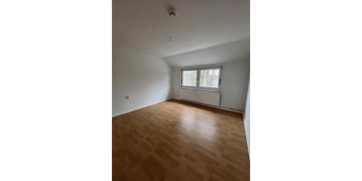 Dachgeschoßwohnung Salzgitter Ortschaft Nord - 3 Zimmer, 60 m&sup2;, 360&euro; | Angebot:26018736