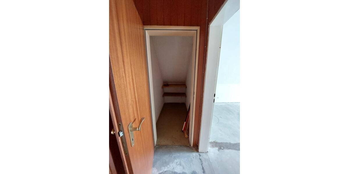 Einfamilienhaus Liebenburg - 10 Zimmer, 162 m&sup2;, 150.000&euro; | Angebot:26626140