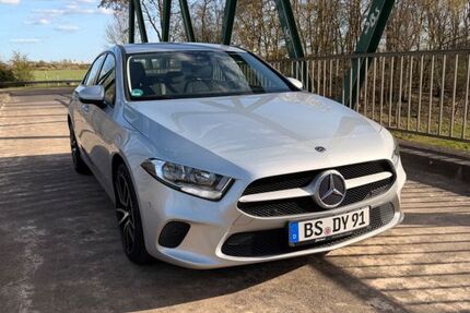 Mercedes-Benz A 180 64.717 km 17.750 &euro; Braunschweig 38110