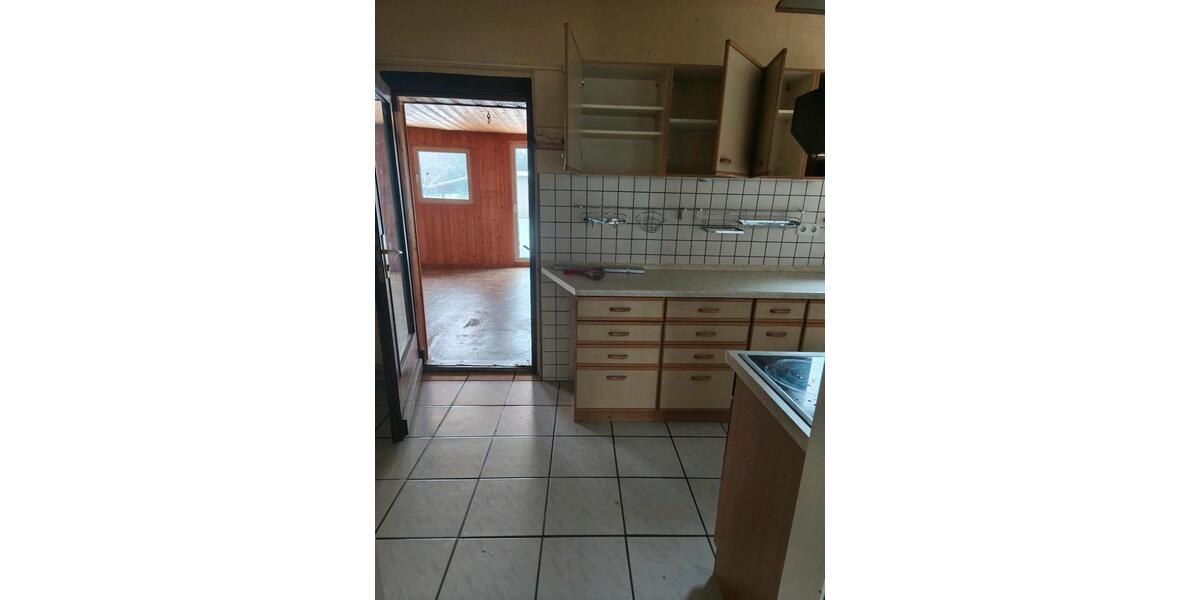 Mehrfamilienhaus, Wohnhaus Salzgitter Ortschaft Südost - 6 Zimmer, 171 m&sup2;, 130.000&euro; | Angebot:24774413