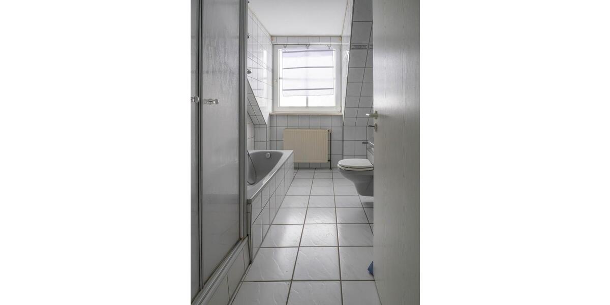 Dachgeschoßwohnung Braunschweig Wabe-Schunter-Beberbach - 4 Zimmer, 74 m&sup2;, 795&euro; | Angebot:24814248