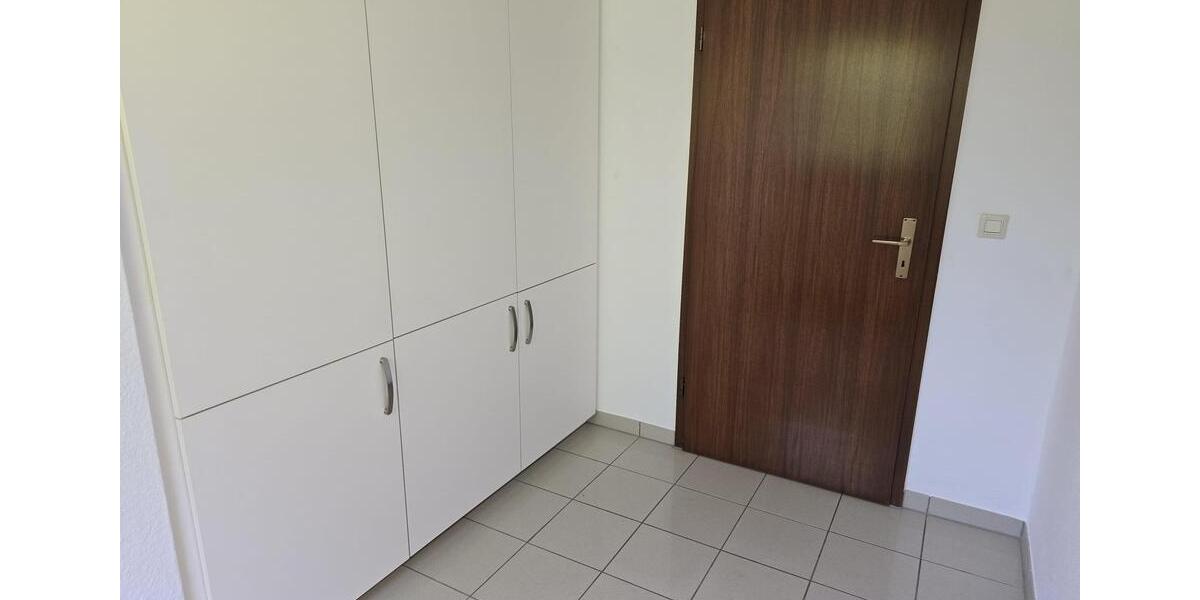 Erdgeschoßwohnung Wolfenbüttel - 4 Zimmer, 94 m&sup2;, 1.000&euro; | Angebot:25438434