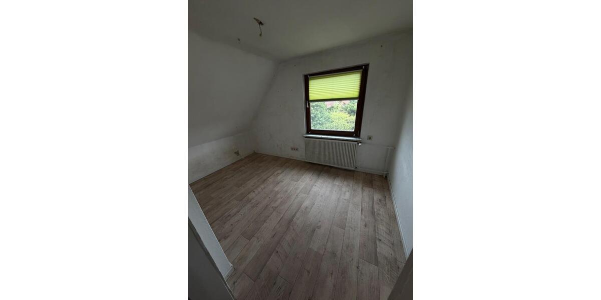 Einfamilienhaus Königslutter am Elm - 6 Zimmer, 115 m&sup2;, 239.000&euro; | Angebot:27005337