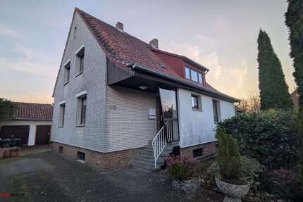 Haus Cremlingen-Schandelah Schandelah - 6 Zimmer, 120 m&sup2;, 225.000&euro; | Angebot:25404928