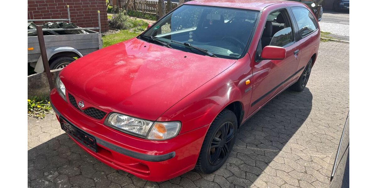 Nissan Almera 176.000 km 850 &euro; Ilsede 31246