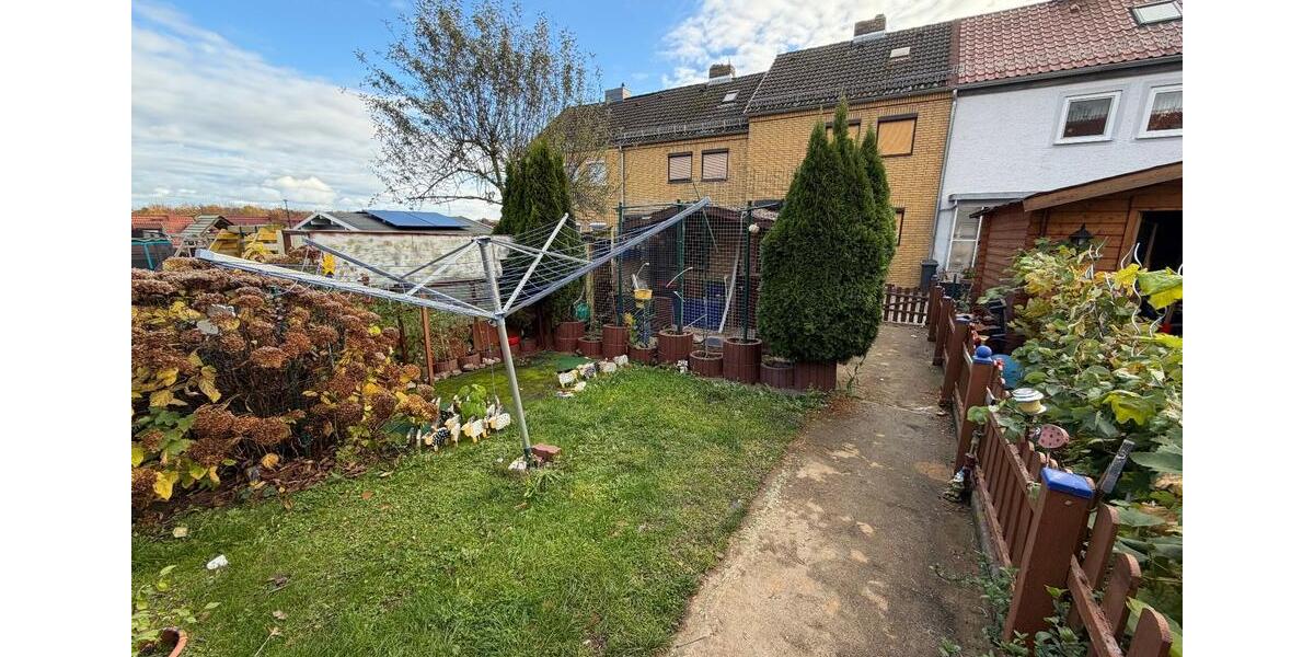 Reihenhaus Salzgitter Ortschaft Südost - 3 Zimmer, 100 m&sup2;, 100.000&euro; | Angebot:23818135