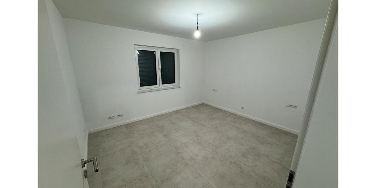 Erdgeschoßwohnung Peine - 3.5 Zimmer, 90 m&sup2;, 1.000&euro; | Angebot:25641862