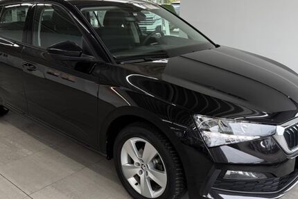 Skoda Scala 98.000 km 12.790 &euro; Braunschweig 38116