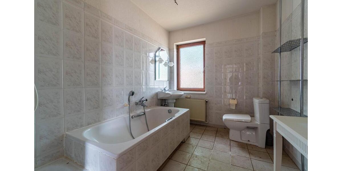 Mehrfamilienhaus, Wohnhaus Liebenburg - 15 Zimmer, 344 m&sup2;, 99.000&euro; | Angebot:25304777