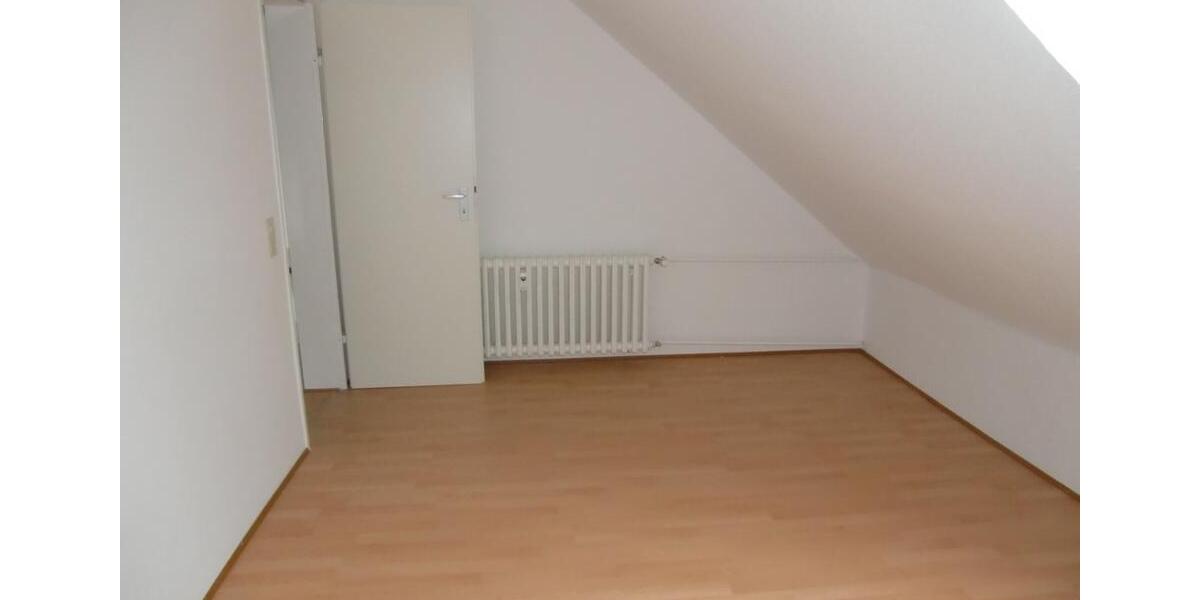 Dachgeschoßwohnung Söhlde - 4 Zimmer, 84 m&sup2;, 540&euro; | Angebot:25588597