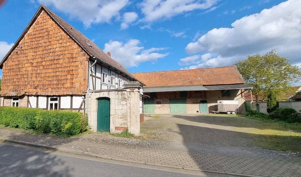 Mehrfamilienhaus, Wohnhaus Uehrde Warle - 8 Zimmer, 238 m&sup2;, 269.000&euro; | Angebot:25679258