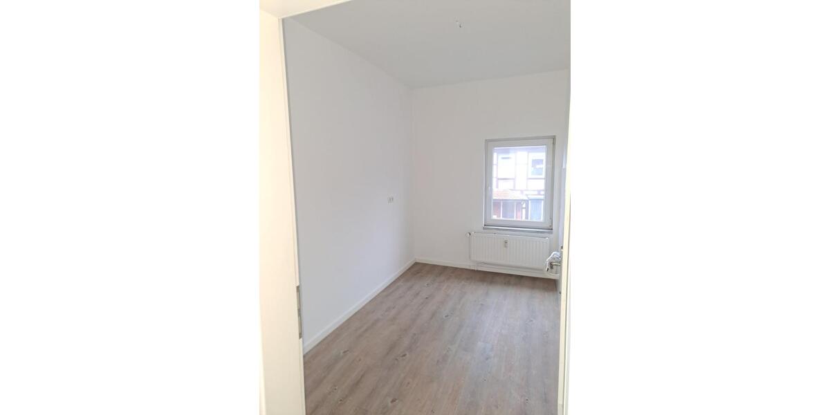 Etagenwohnung Braunschweig - 2 Zimmer, 61 m&sup2;, 390&euro; | Angebot:25320556