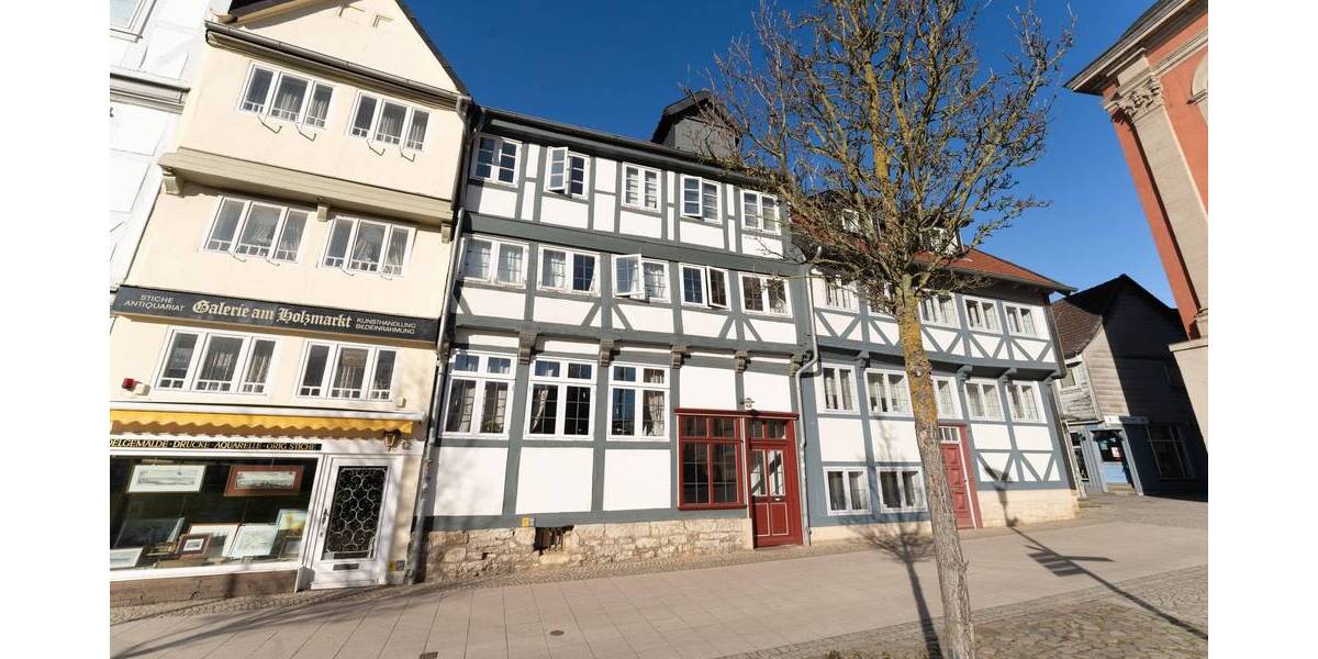 Mehrfamilienhaus, Wohnhaus Wolfenbüttel Stadtgebiet - 8 Zimmer, 189 m&sup2;, 345.000&euro; | Angebot:25743782