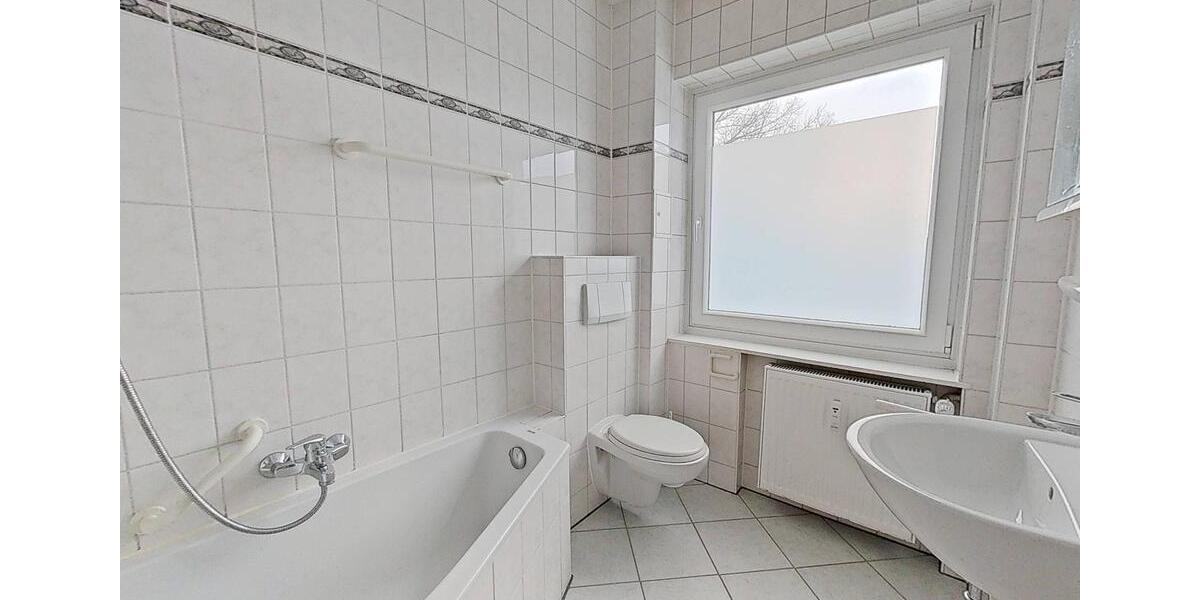 Etagenwohnung Wolfenbüttel Ahlum - 3 Zimmer, 81 m&sup2;, 680&euro; | Angebot:26663673