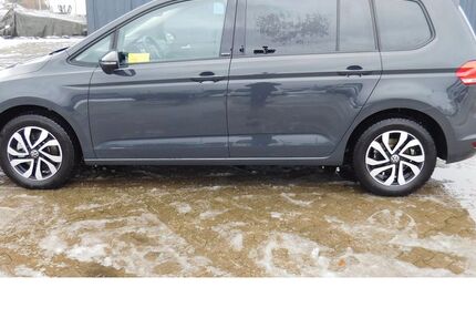 VW Touran 21.400 km 24.990 &euro; Vordorf 38533
