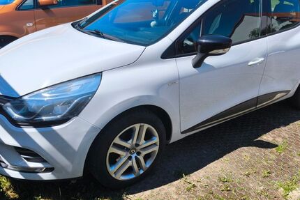 Renault Clio 79.000 km 8.000 &euro; Kissenbrück 38324