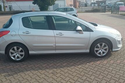 Peugeot 308 155.000 km 2.700 &euro; Schellerten 31174
