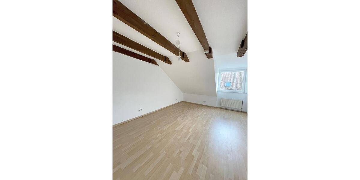 Dachgeschoßwohnung Braunschweig Broitzem - 3 Zimmer, 68 m&sup2;, 595&euro; | Angebot:23982097