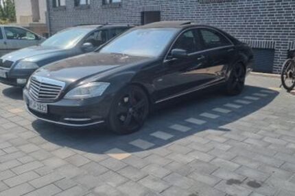Mercedes-Benz S 350 345.000 km 8.000 &euro; Braunschweig 38112