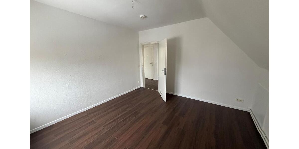 Dachgeschoßwohnung Salzgitter Ortschaft Südost - 2 Zimmer, 51 m&sup2;, 325&euro; | Angebot:25145107