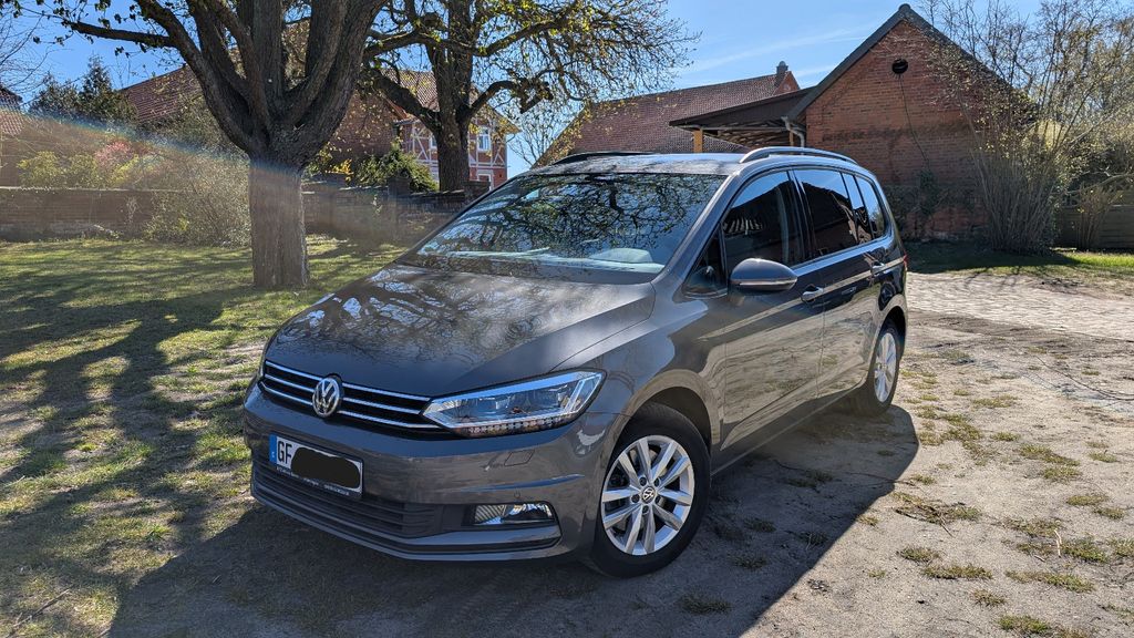 VW Touran 89.100 km 16.700 &euro; Calberlah 38547