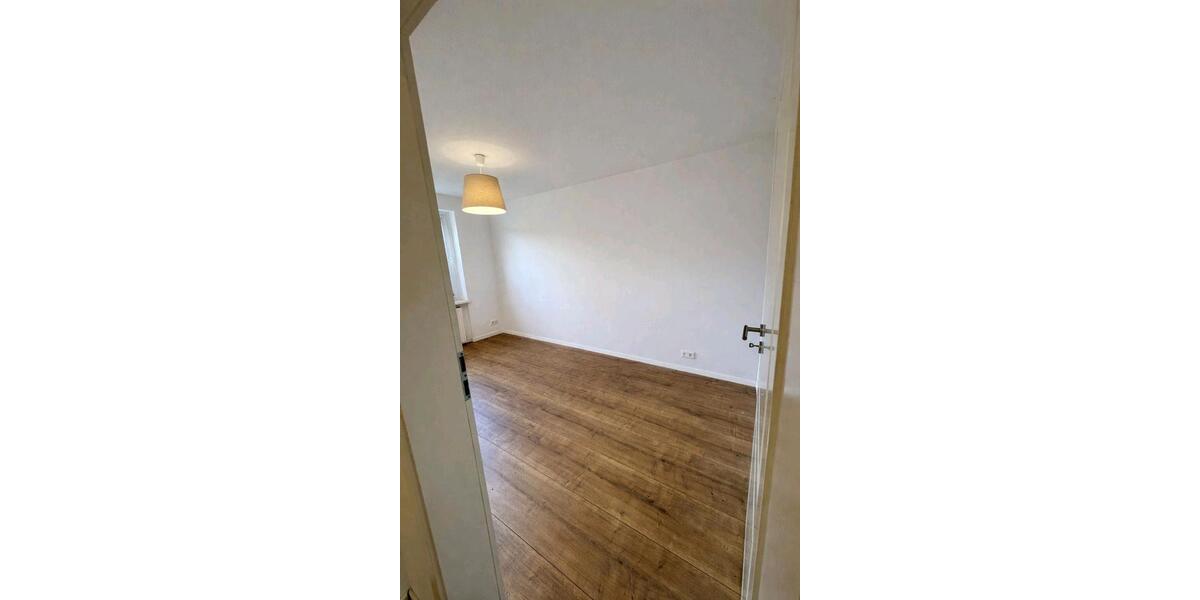 Erdgeschoßwohnung Braunschweig Südstadt- Rautheim- Mascherode - 3 Zimmer, 94 m&sup2;, 1.300&euro; | Angebot:26033970
